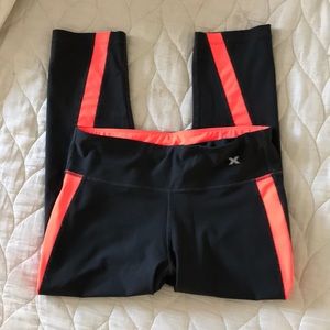 Xersion performance cropped legging. Size small.
